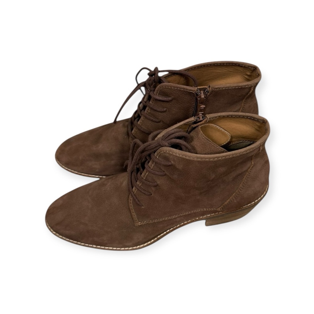 Lucky Brand Brown suede lace up boots size 10